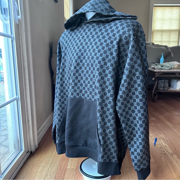 BNWT Moncler sweatshirt xl - Picture 2 of 16